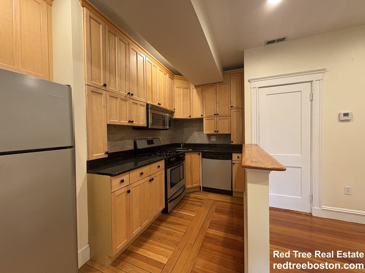 191 Winthrop Rd #6 - Photo 2 of 41