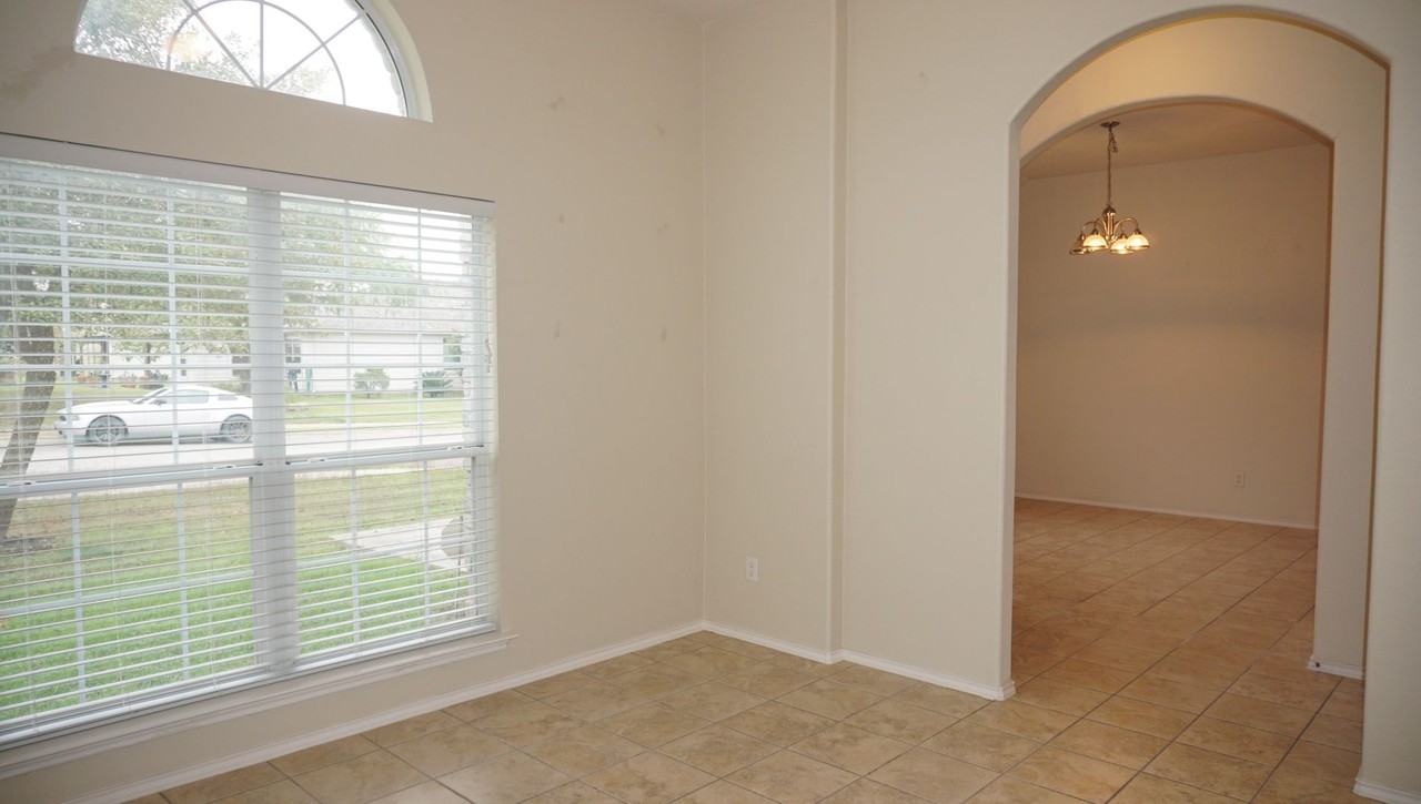 3769 Pebble Bch - Photo 3 of 28