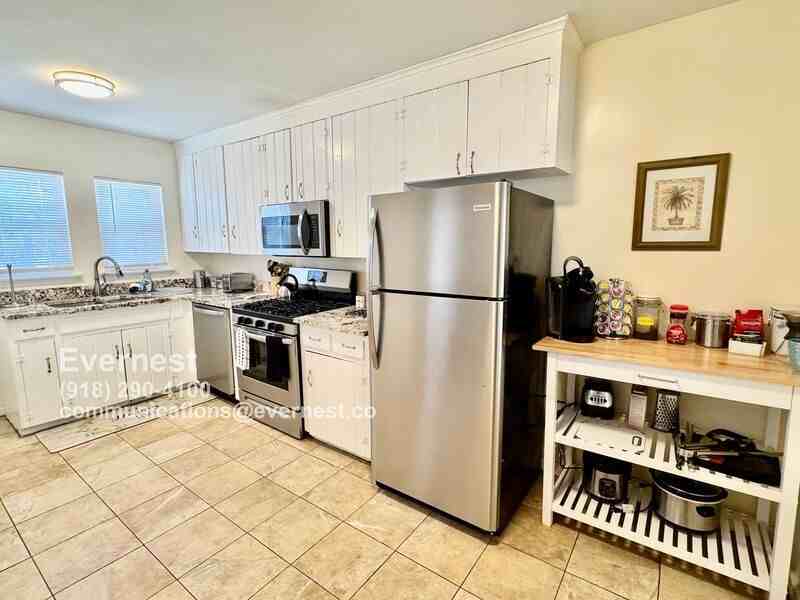 2535 S Pittsburg Ave - Photo 2 of 26