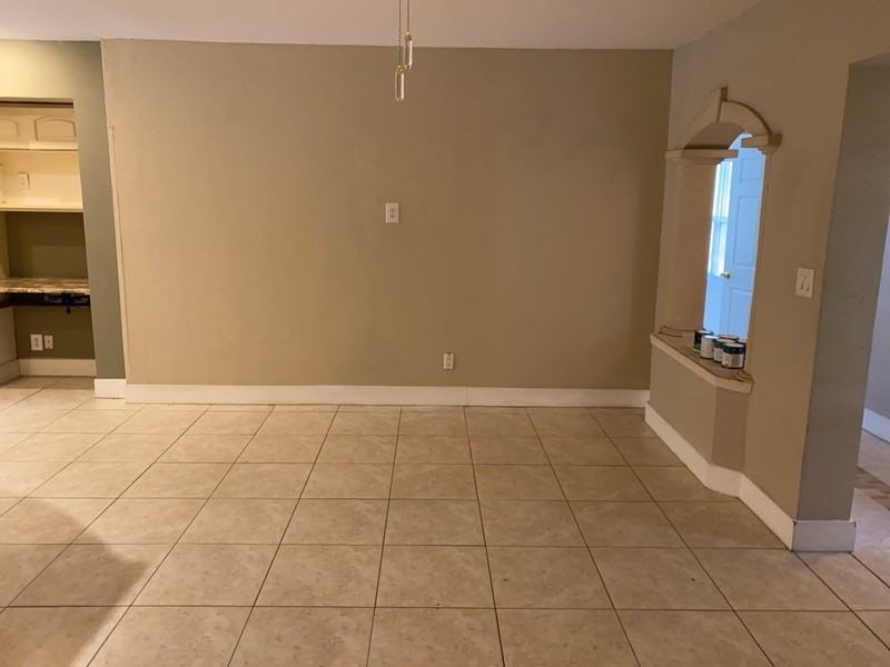 1145 George Anderson St - Photo 3 of 15