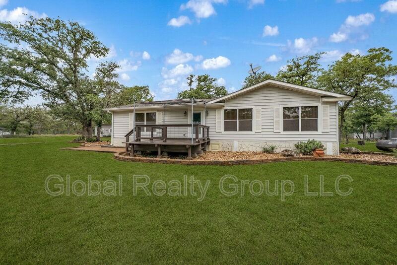 153 Oak Valley Dr - Photo 2 of 38