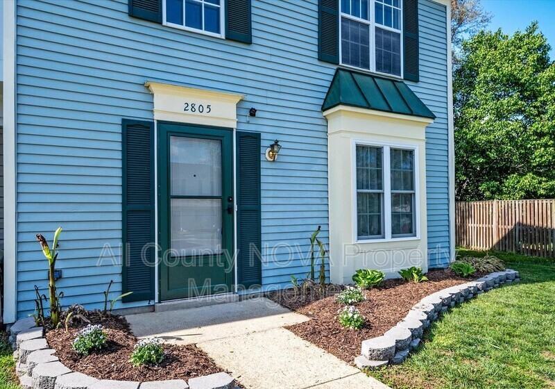 2805 Red Lion Pl - Photo 2 of 27