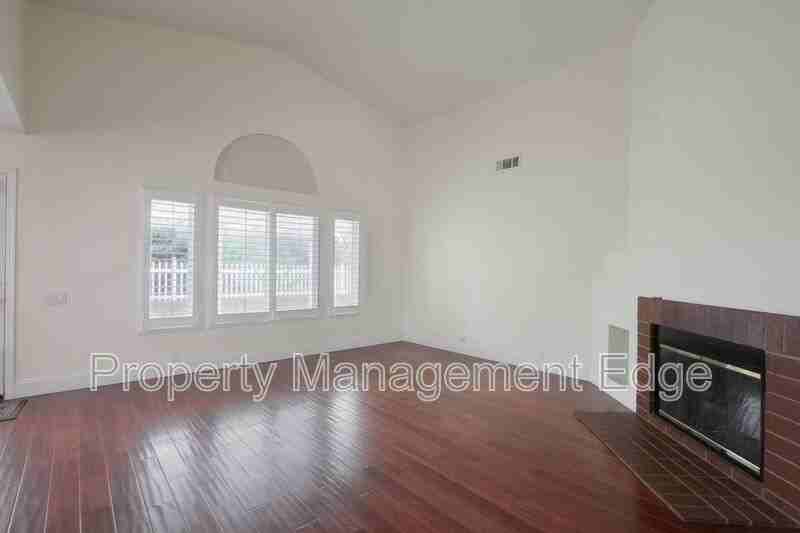 30538 Colina Verde St - Photo 7 of 24