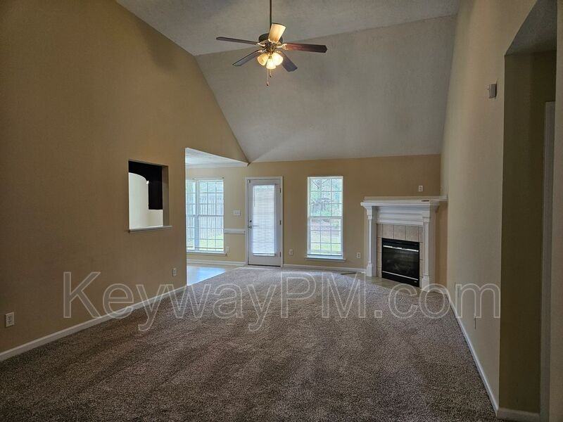 450 Lory Ln - Photo 3 of 11