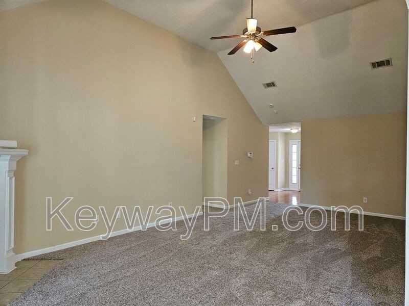 450 Lory Ln - Photo 4 of 11