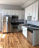 1826 W Cermak Rd #1R - Photo 1 of 1