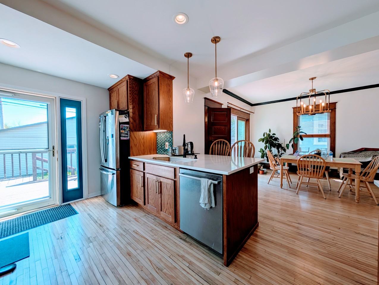 398 Herschel St - Photo 3 of 26