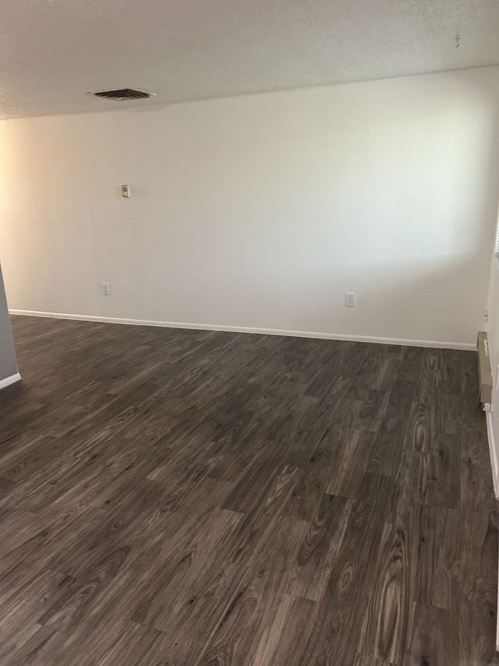 317 Adams St Se - Photo 2 of 29