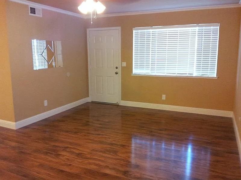 11543 Quartz Dr #4 - Photo 2 of 17