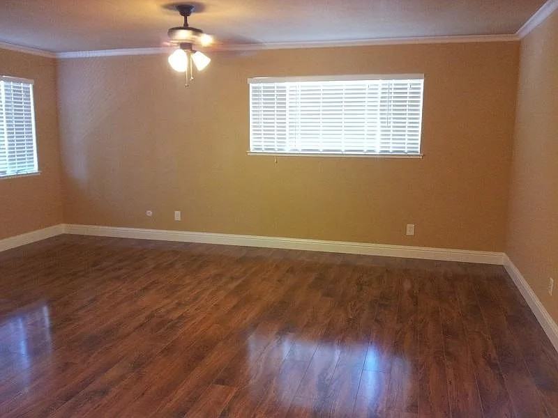 11543 Quartz Dr #4 - Photo 3 of 17