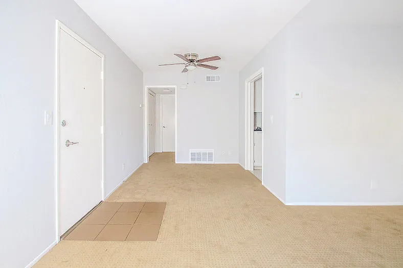 530 Kendall Ave #2
