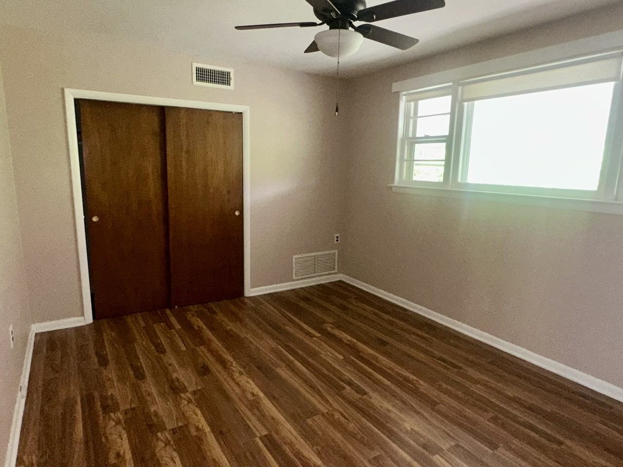 117 Elm Ave - Photo 2 of 14