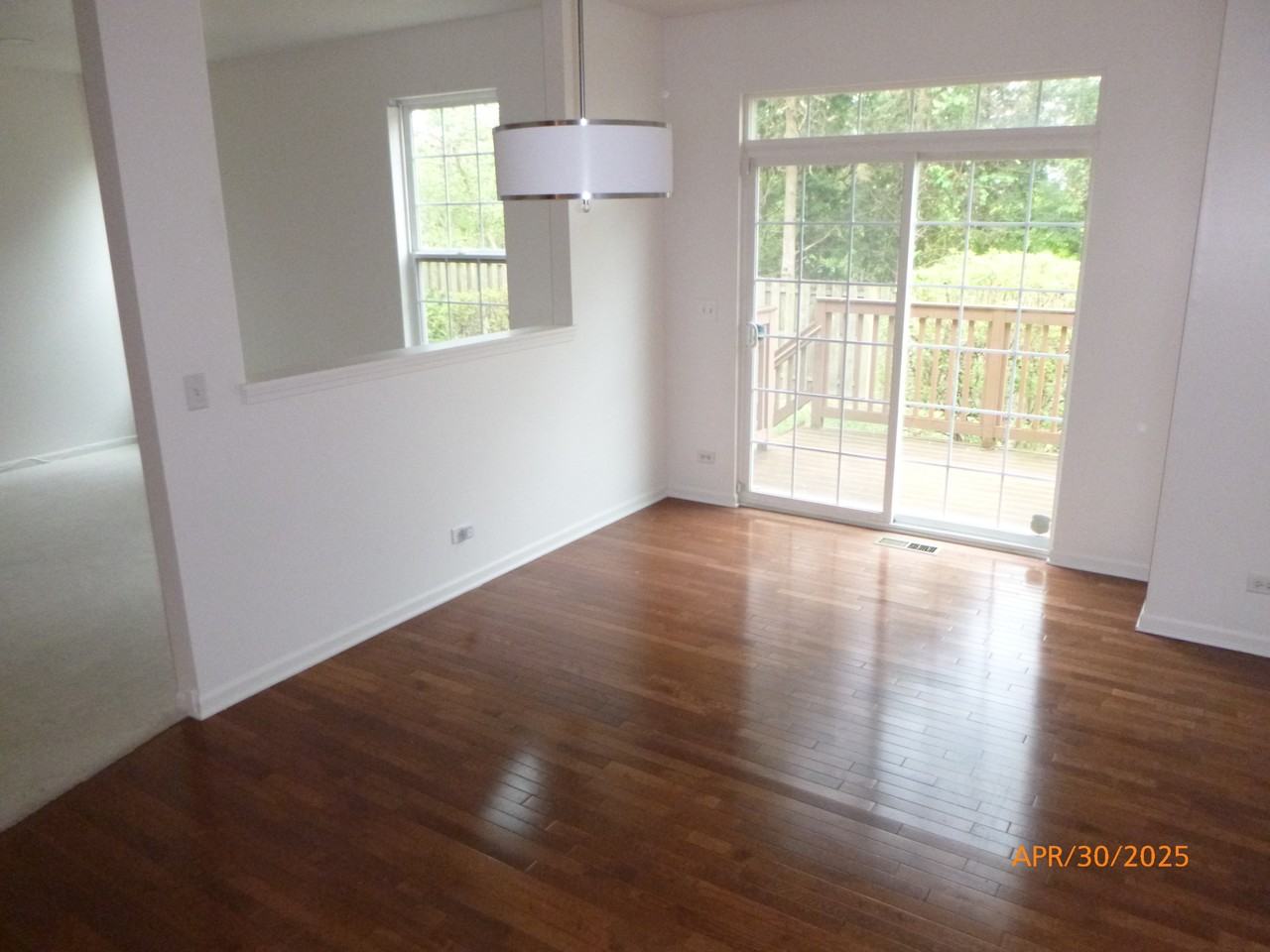 10S451 Carrington Cir - Photo 5 of 19