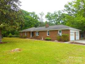 733 Catawba Cir N - Photo 1 of 1