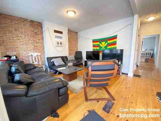 281 W 5th St - Photo 2 of 17