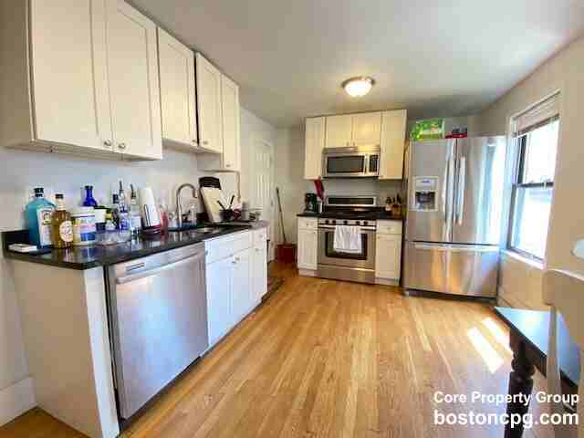 281 W 5th St - Photo 3 of 17