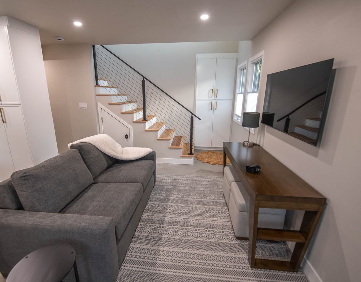 1658B Lower Grand Ave #NA - Photo 7 of 9