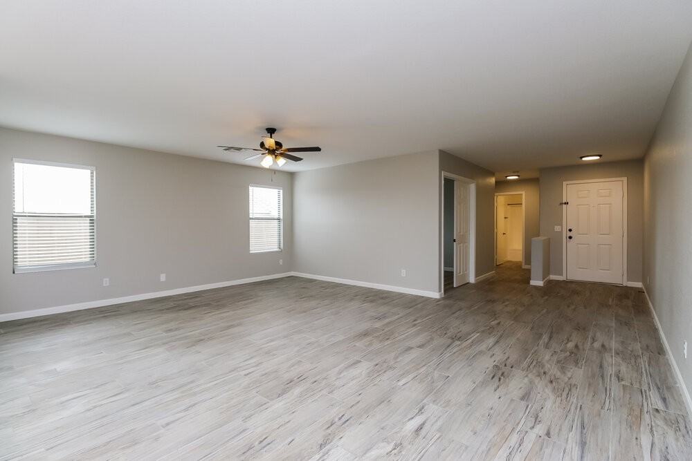 2466 E Hazeltine Way - Photo 3 of 16