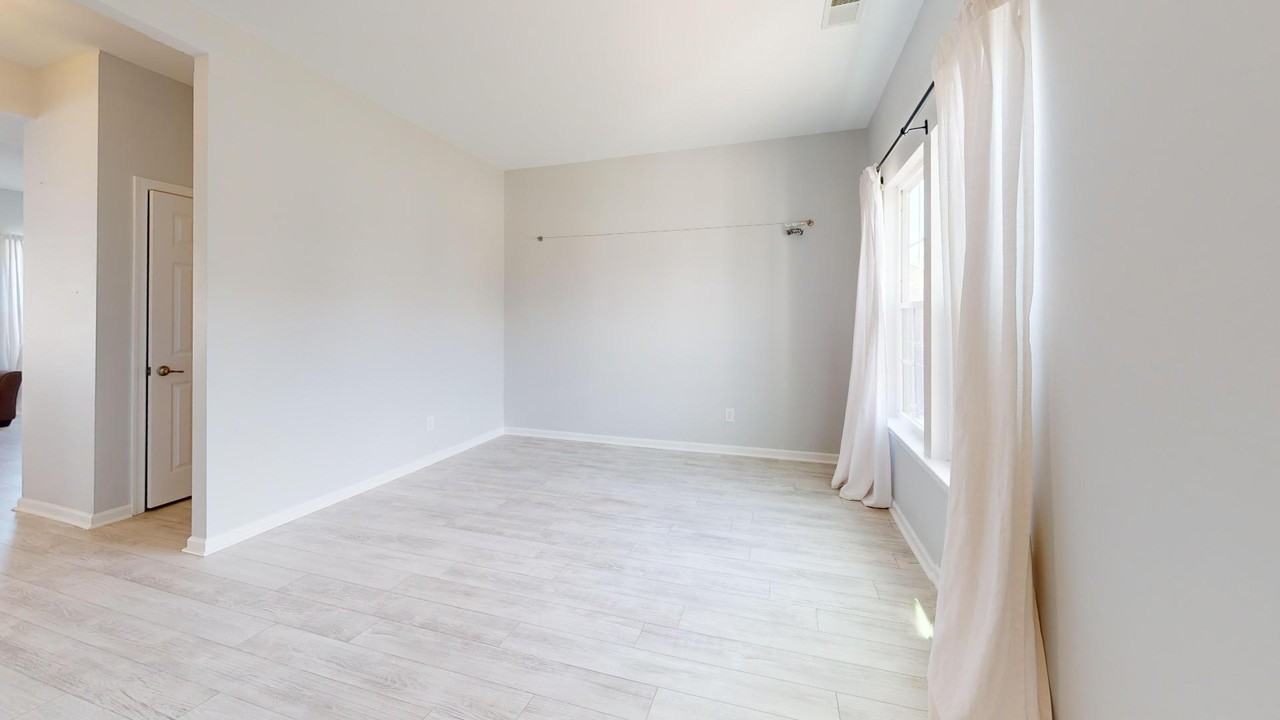 10848 Tailwater St - Photo 4 of 20