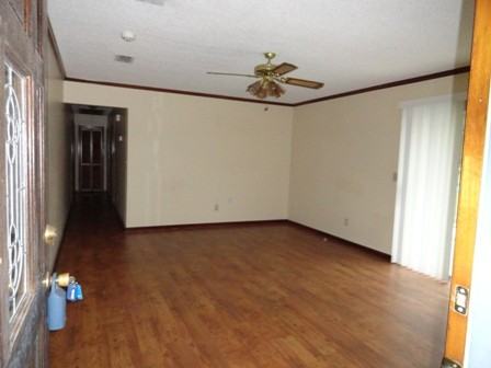 207 Ridge Rd - Photo 2 of 11