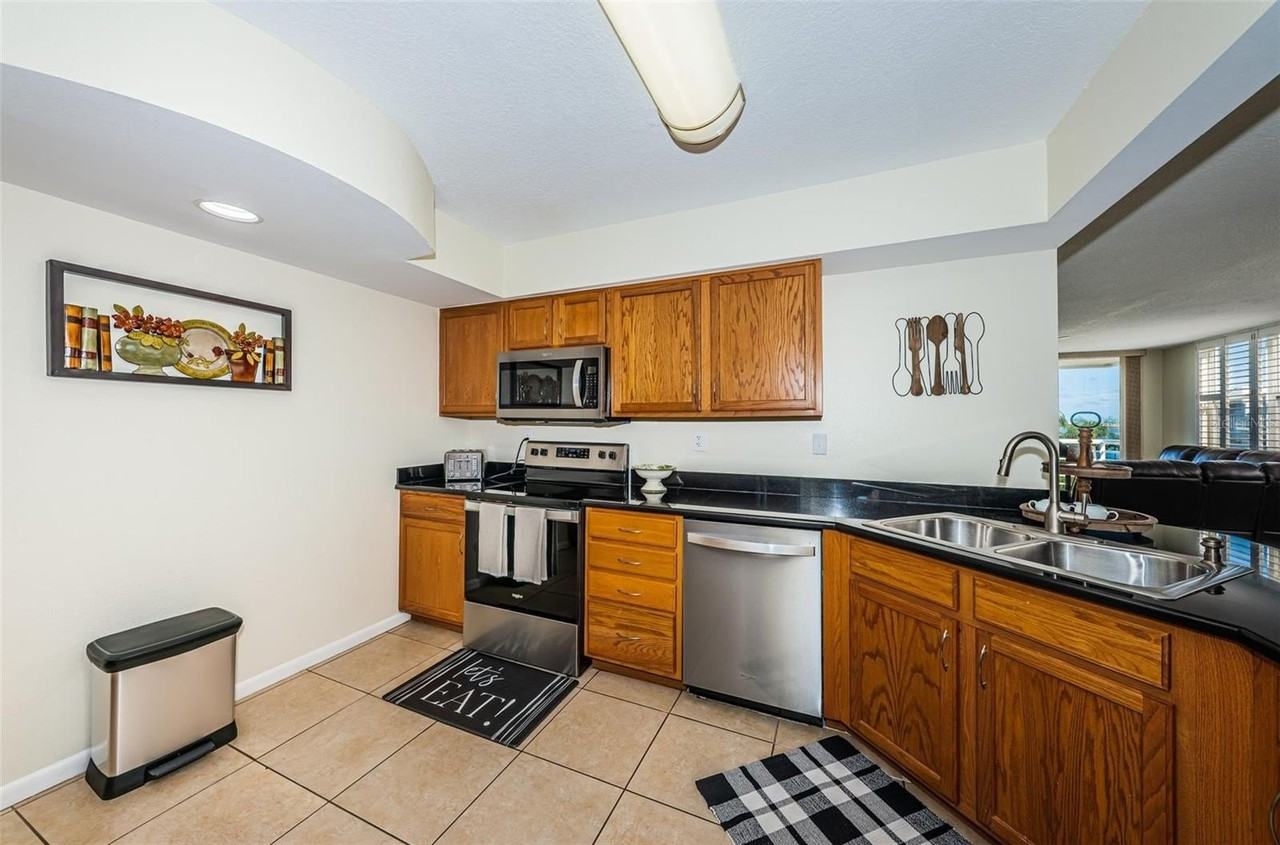 6081 Bahia Del Mar Cir #456 - Photo 5 of 25