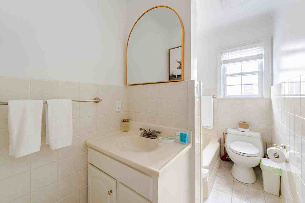 40 Clark Pl #1225821P - Photo 6 of 50