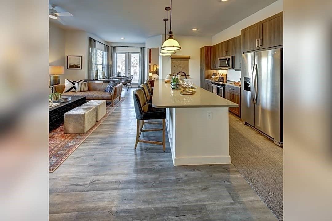 221 West Lancaster Avenue #2806