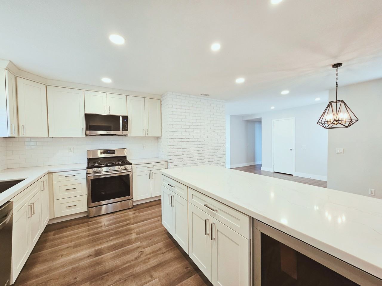 9213 El Tango Cir - Photo 4 of 42