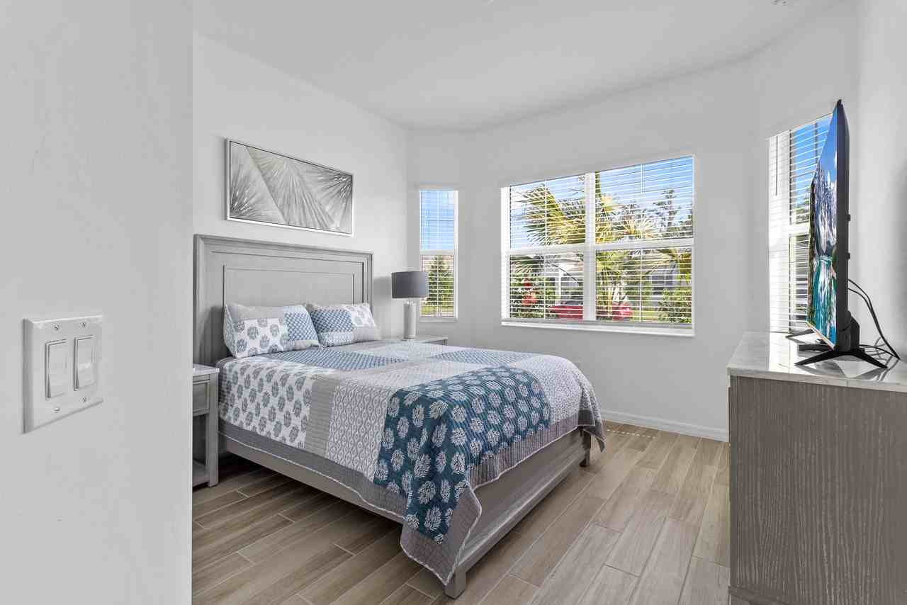 5967 Sunningdale St - Photo 6 of 10