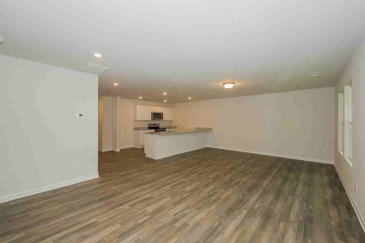 118 Duck Walk Way - Photo 5 of 16