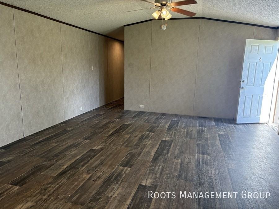 643 Mills Dr #643 - Photo 3 of 11