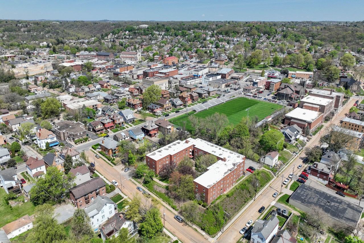 Bellevue Mansions - Photo 3 of 22