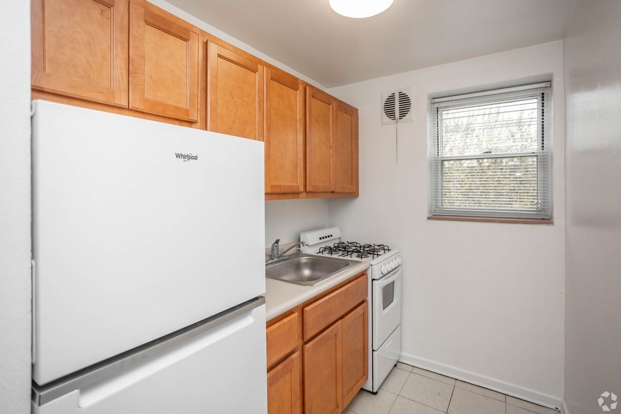 Bellevue Mansions - Photo 6 of 22