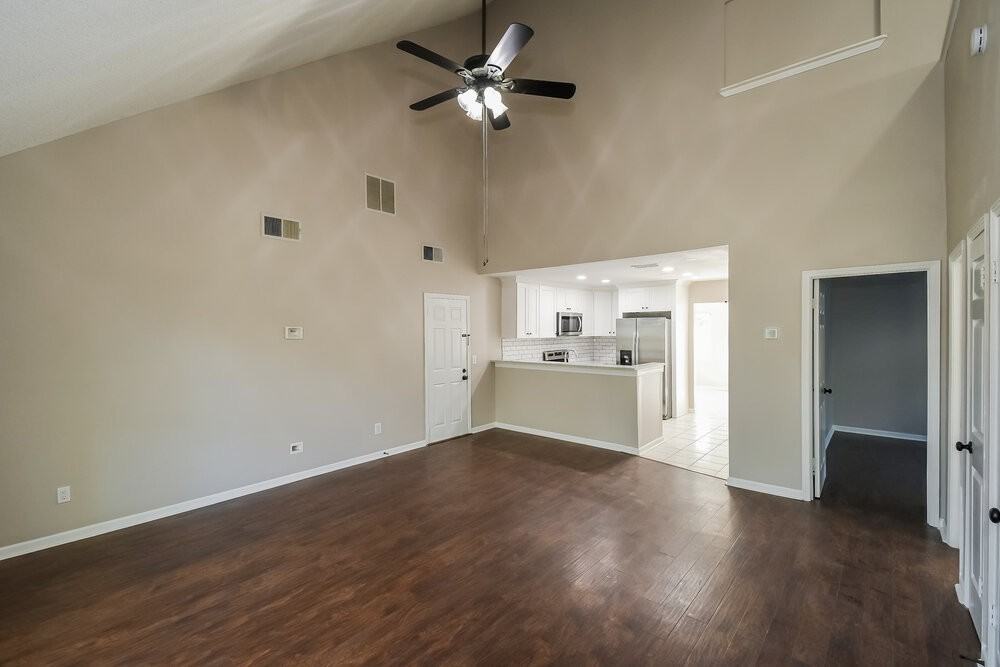 12748 Beaubien Rd - Photo 6 of 16