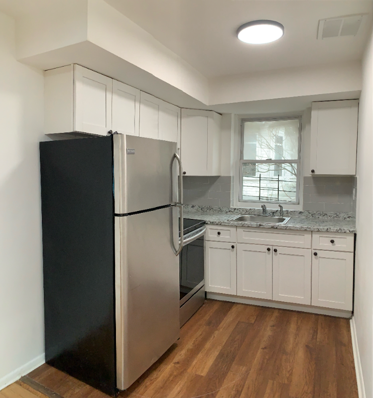 590 Bergen Ave #G4 - Photo 4 of 13