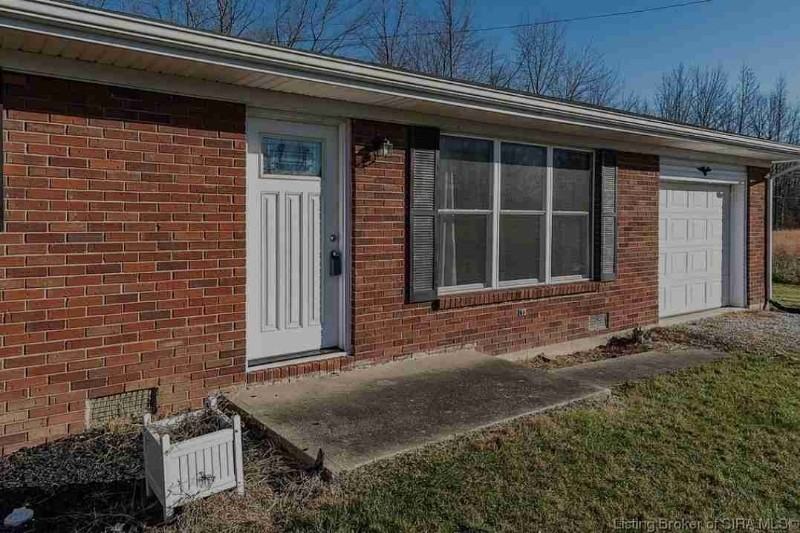 465 S Morgan Dr - Photo 3 of 20
