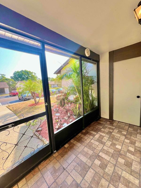 2140 Corbin Pl - Photo 2 of 16