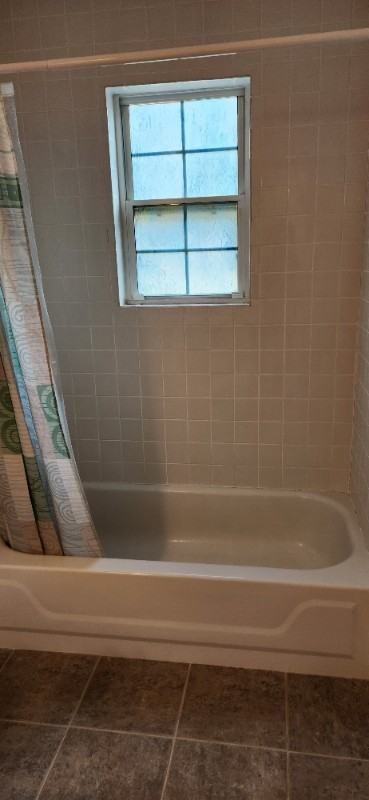 985 Spring Brook Dr - Photo 3 of 9