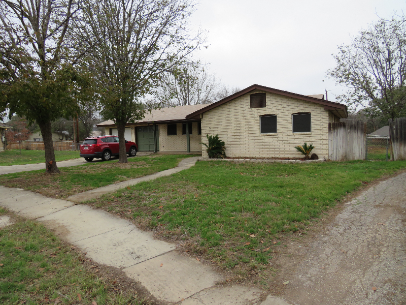 331 Trafalgar Rd - Photo 2 of 19