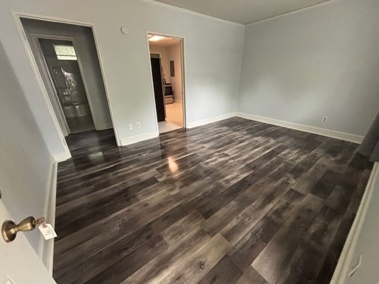 932 Munsen Spring Dr - Photo 3 of 13