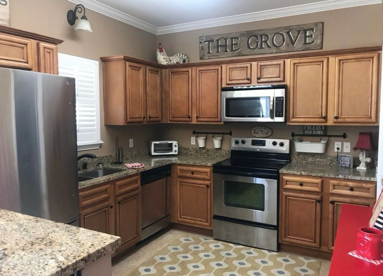 1027 Anchorage Rd - Photo 3 of 7