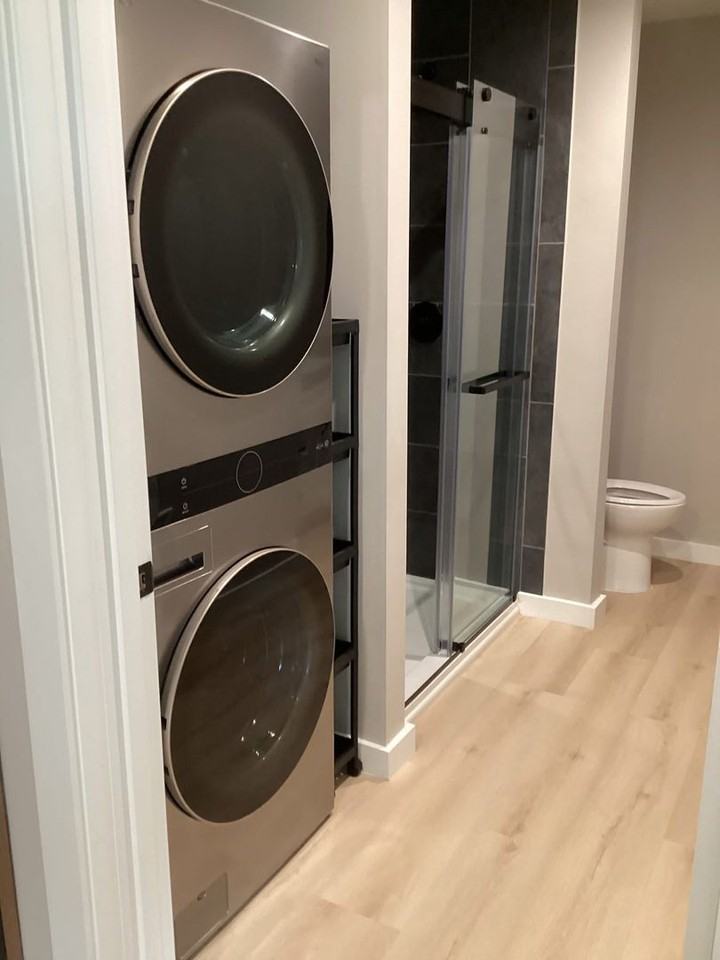 816 Sw Pacific Coast Hwy - Photo 4 of 5