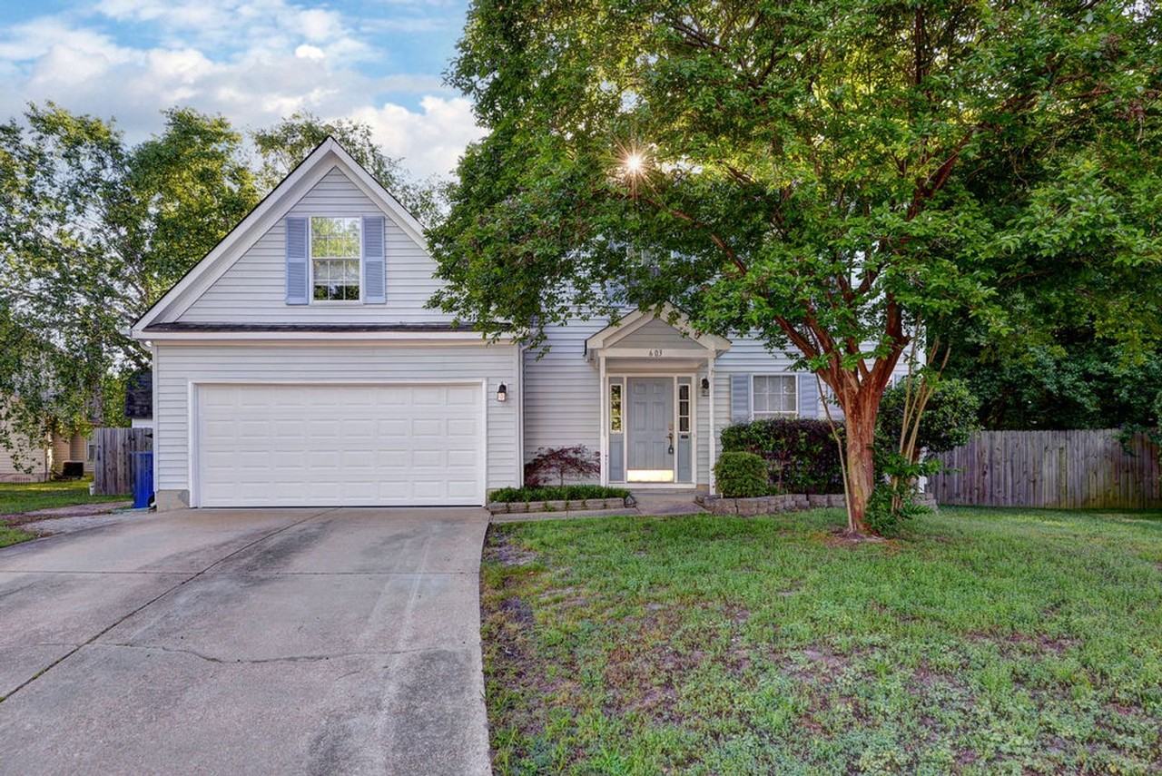 603 Buck Cir - Photo 2 of 33