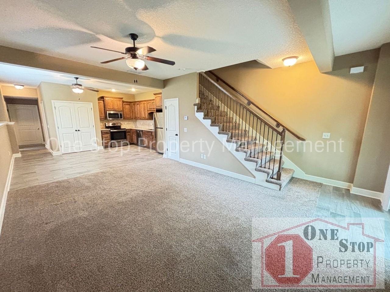 138 Roller Ct - Photo 2 of 21