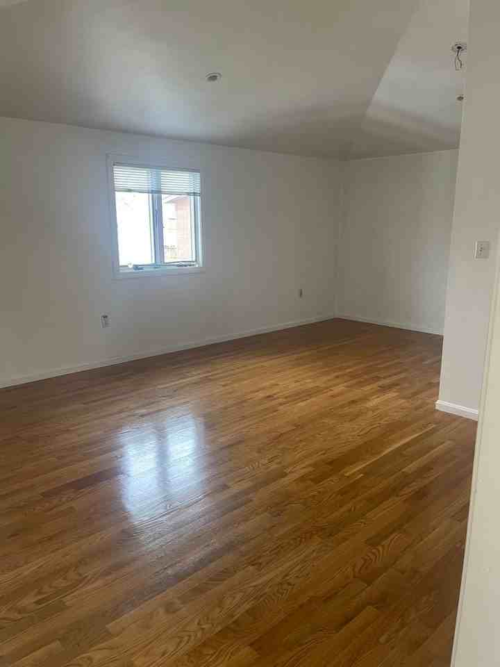 5 Myrtle St - Photo 3 of 17