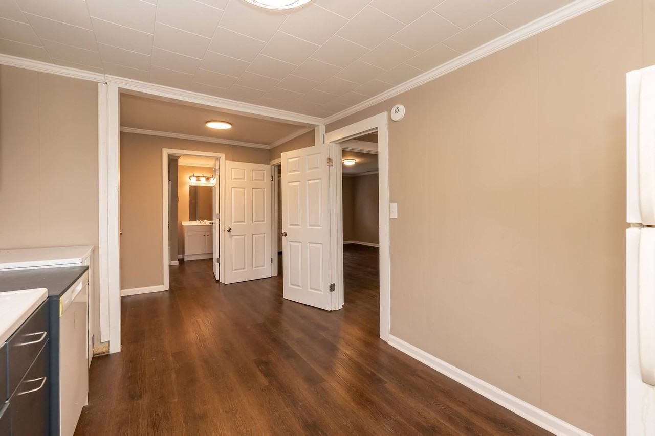 4046 S Church St - Photo 4 of 12