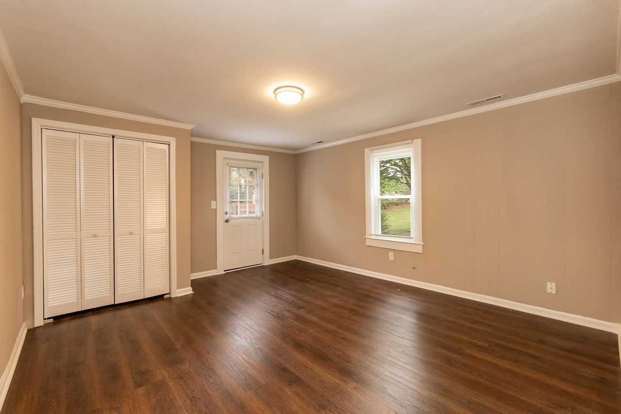 4046 S Church St - Photo 7 of 12