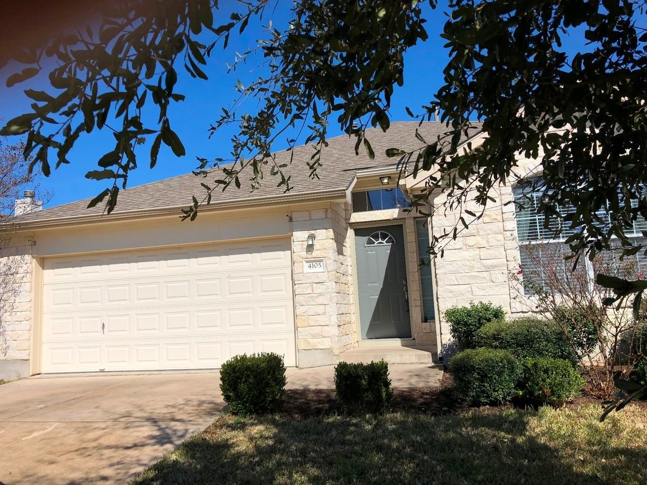 4105 Meadow Bluff Way - Photo 3 of 36