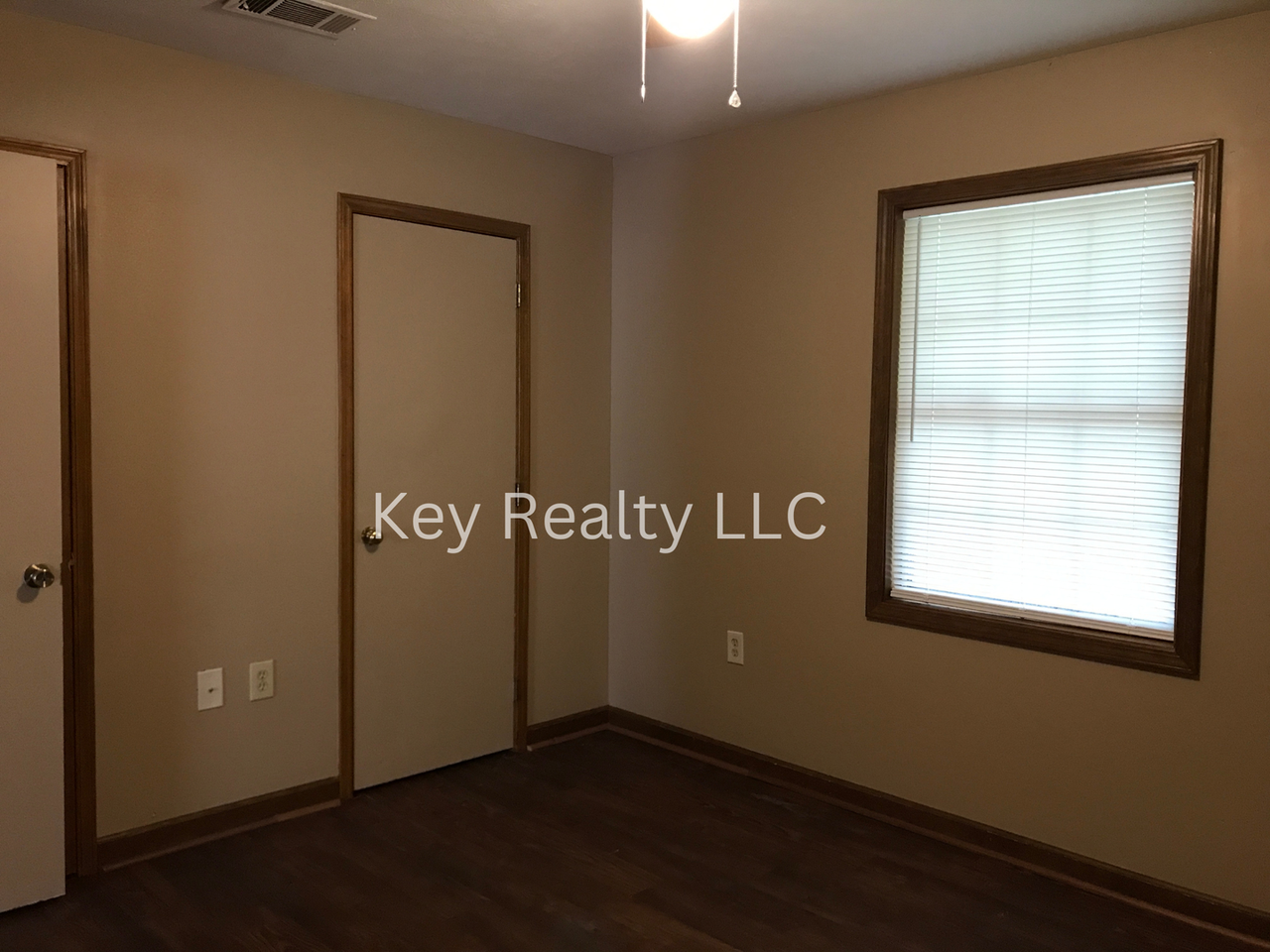 1313A Palmetto St - Photo 2 of 8