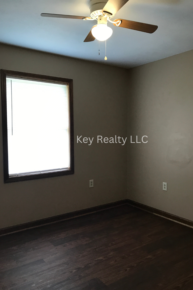 1313A Palmetto St - Photo 3 of 8